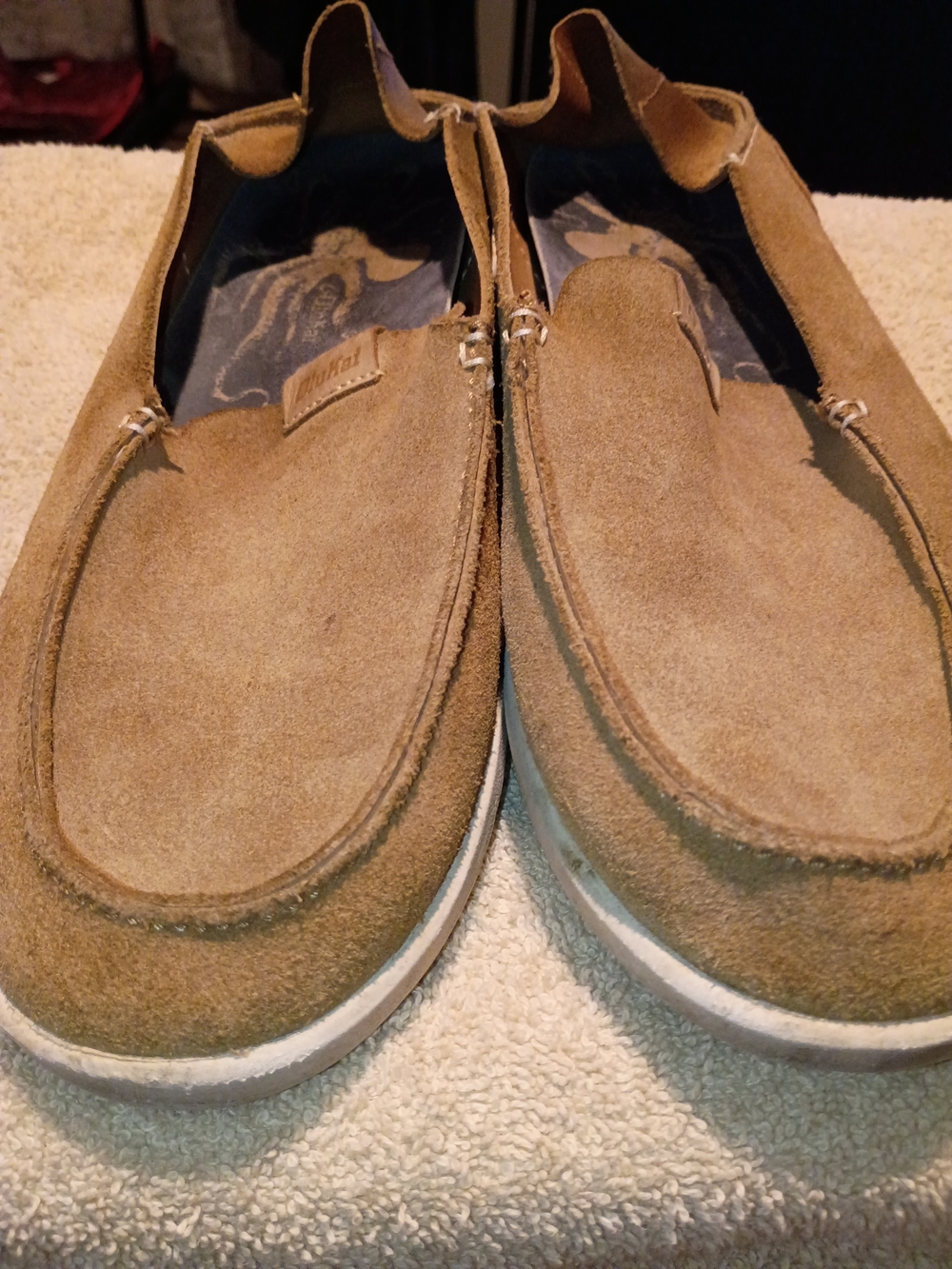 OluKai Men's Suede Slip-On Loafers in Tan GUC. OBO. Size M9